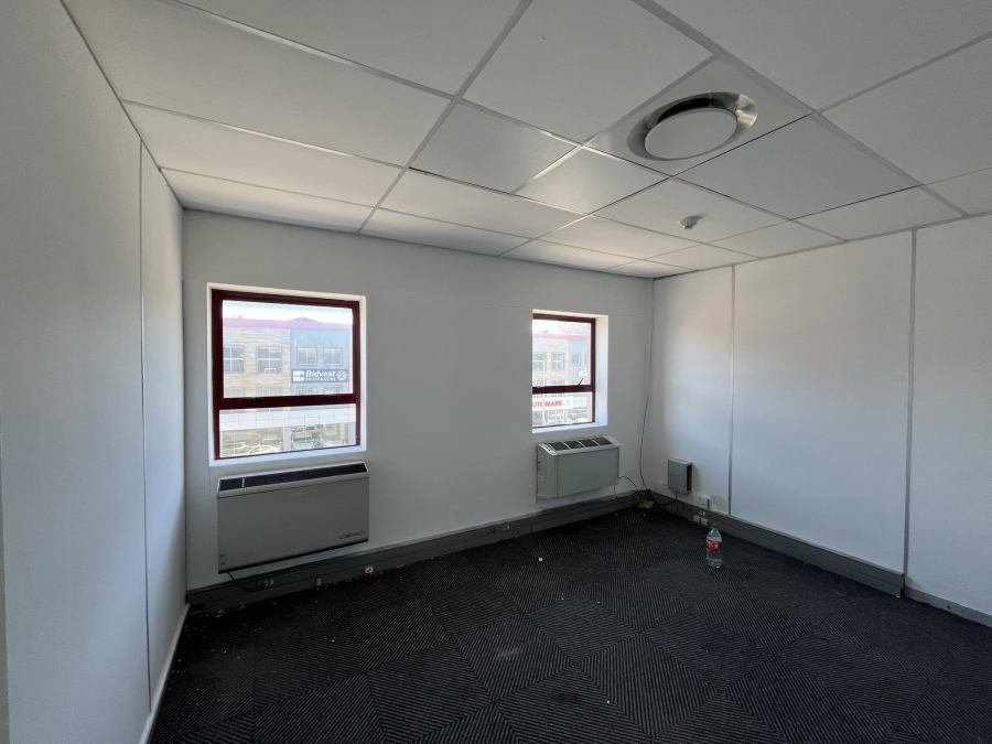 To Let commercial Property for Rent in Bo Oakdale Western Cape